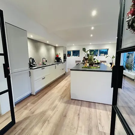 Villa Countryside With Modern Comfort